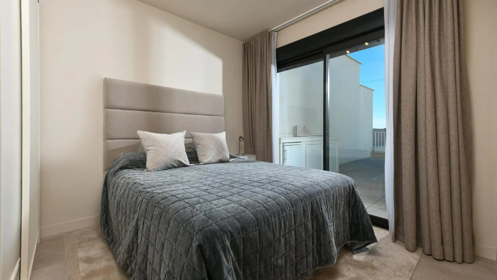 Penthouse With Ocean View 4 Bedrooms Apartment Málaga